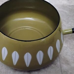 Vintage Cathrineholm style Lotus Enamel fondue pot Olive Yellow MCM